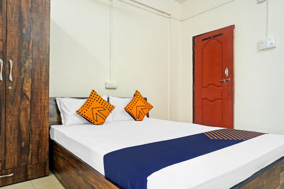 SPOT ON 75778 Hotel Shiv Sai Inn, Sanaswadi, Pune