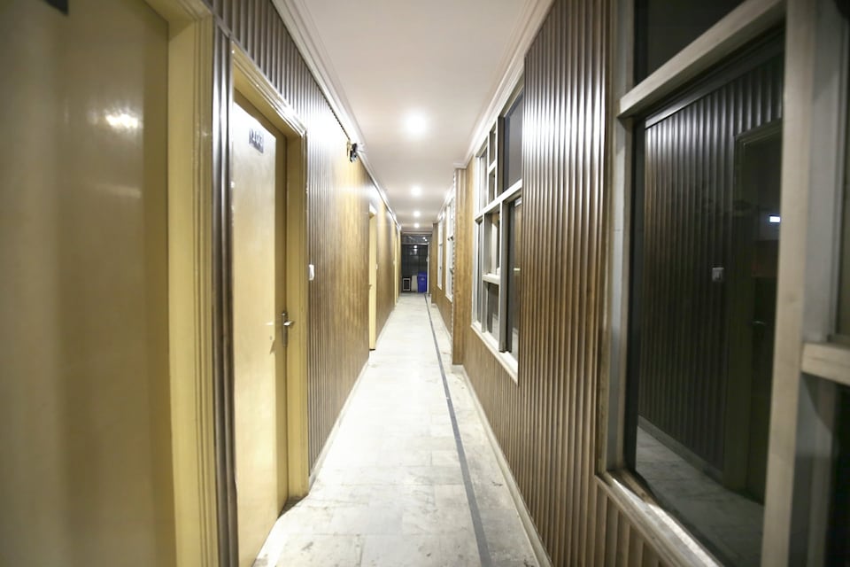 Hotel O Sallow International, Amritsar Bus Stand, Amritsar