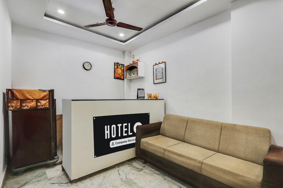 Hotel O Chowrasta Near Congress Bhavan, Nakkalagutta Hanamkonda Warangal, Warangal