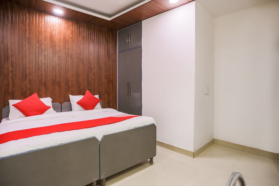 OYO Jai Palace, New Friends Colony Delhi, Delhi