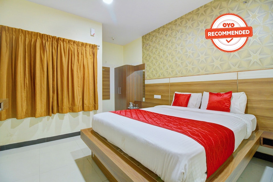 Collection O 37476 Hotel Nakshatra Grand Hill Bunk, Charing Cross Ooty, Ooty