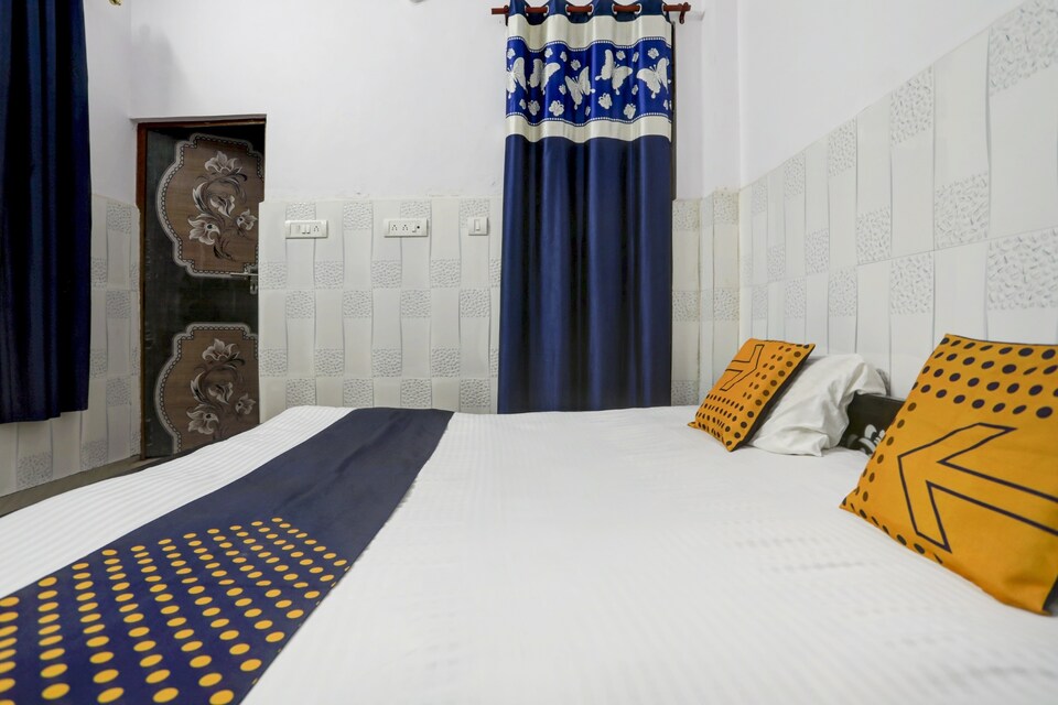 SPOT ON 75823 S S Palace, Corporate Complex, Agra