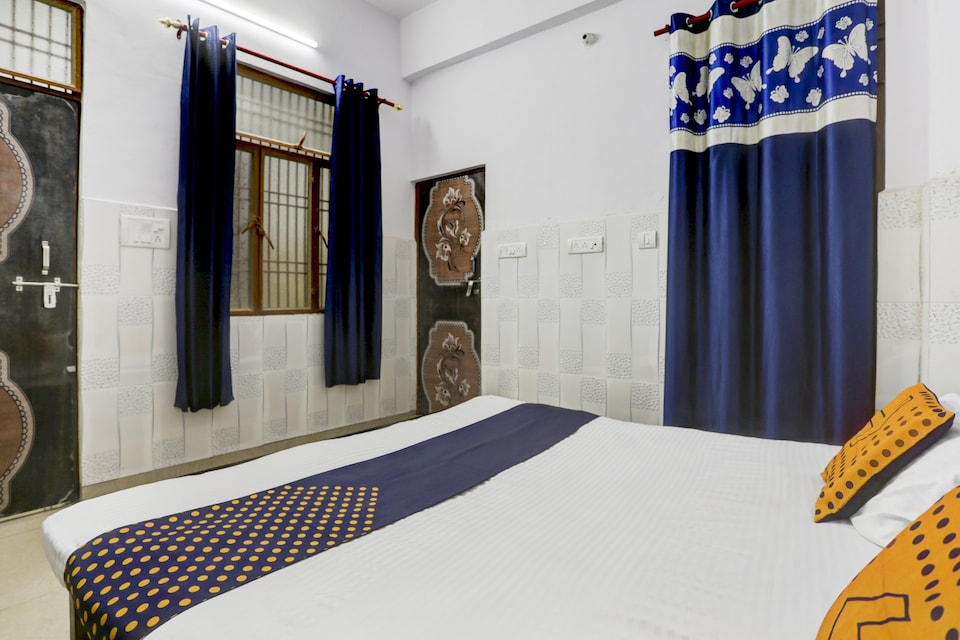 SPOT ON 75823 S S Palace, Corporate Complex, Agra