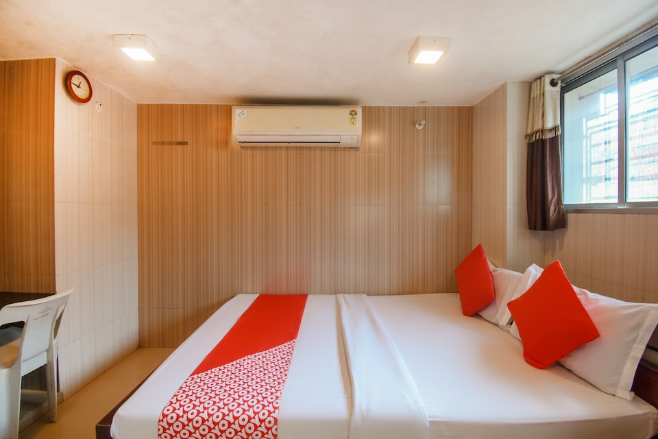 OYO 75834 Akash Hotel Howrah, Howrah Kolkata, Kolkata