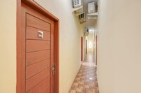 OYO 90010 Faster Inn 2