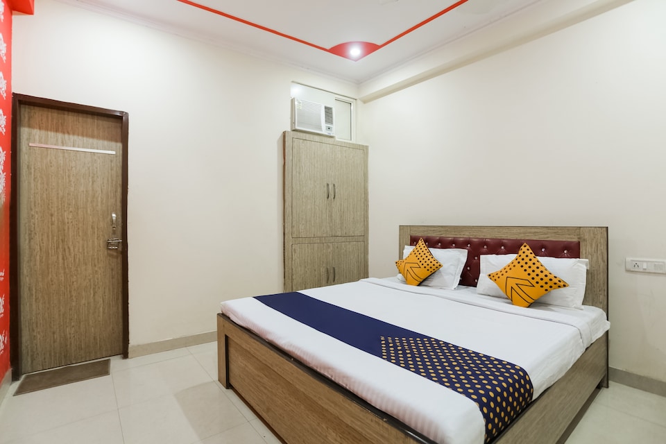 SPOT ON 75845 Maa Sheetla Guest House, Old Gurgaon, Gurgaon