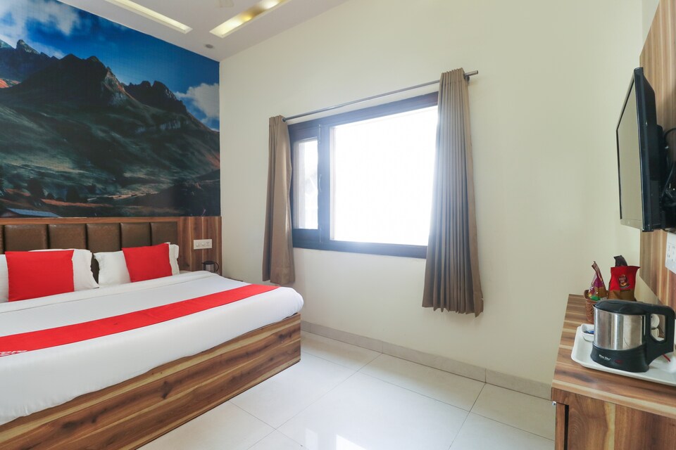 Capital O 75851 Smart Suite, Golden Temple Road Amritsar, अमृतसर
