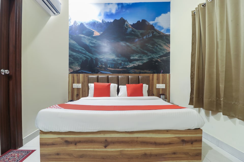 Capital O 75851 Smart Suite, Golden Temple Road Amritsar, अमृतसर