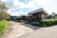 OYO 75343 P Two P Resort 