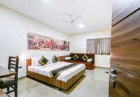 OYO Hotel Lalaji's Executive