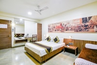 OYO Hotel Lalaji's Executive