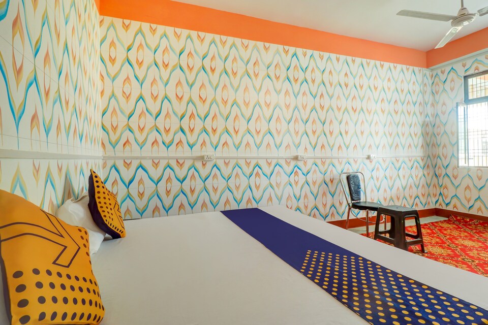 SPOT ON 75855 Rps Resort, Jhusi, Prayagraj