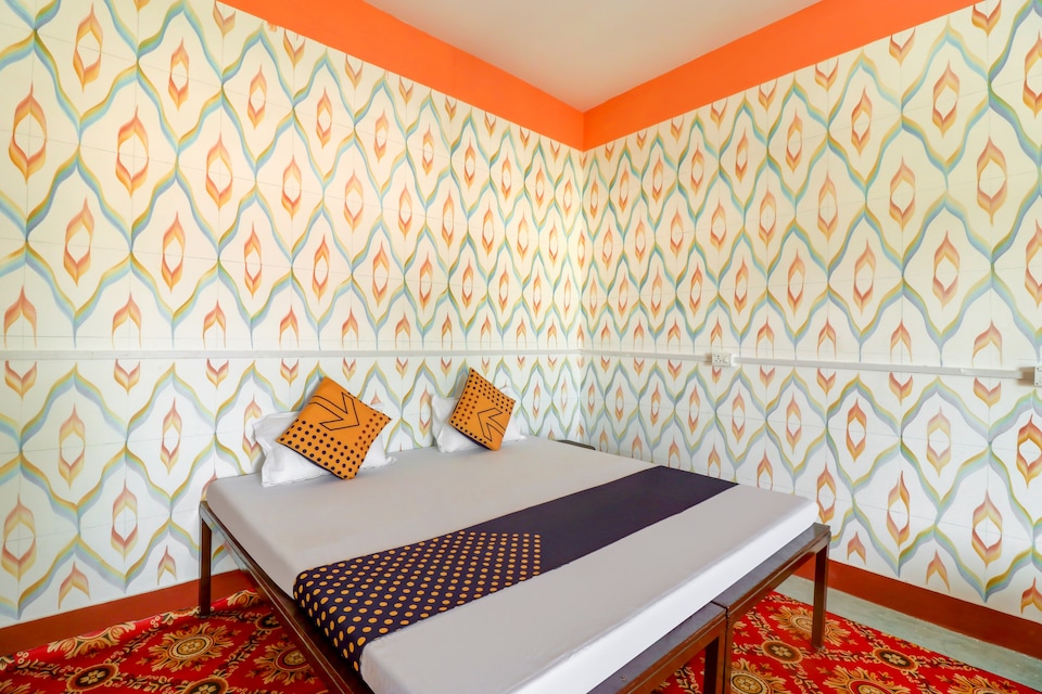 SPOT ON 75855 Rps Resort, Jhusi, Prayagraj