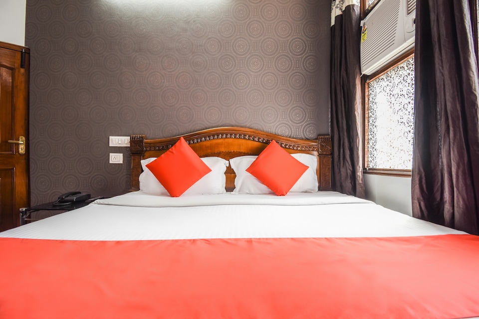 OYO 75863 Hotel Prem Prakash, Ludhiana Railway Station, Ludhiana