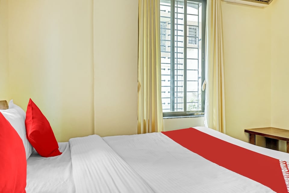 OYO 75873 Sunshine Residency, Kharadi Pune, Pune