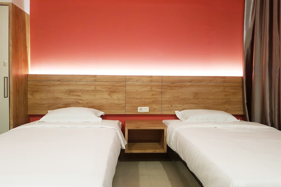 OYO 90015 Platinum Guest House, Medan, Medan