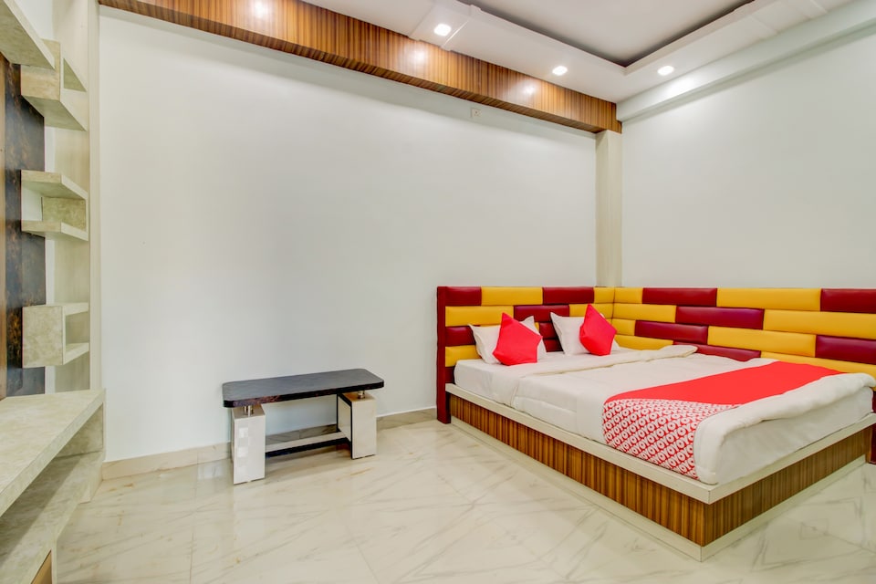 OYO Rishi Raj Hotel & Resort, Ayudha Bypass, Bhopal