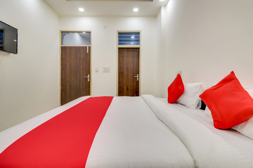 Live on DEL2278 , Airport-Dwarka Delhi, Delhi