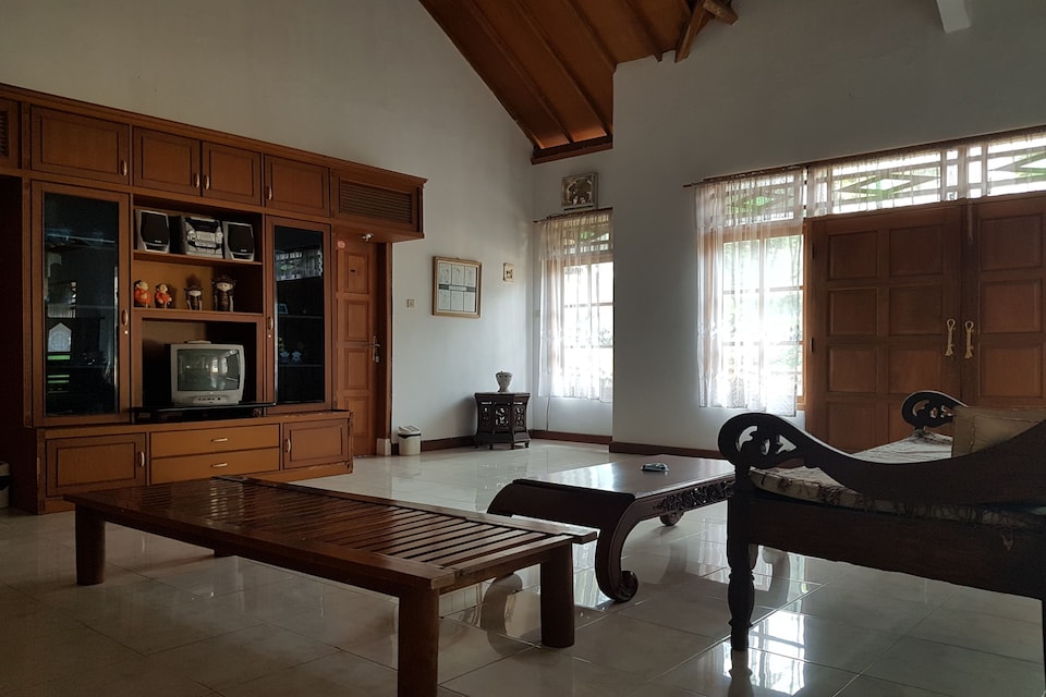 OYO 90017 Villa Mawar Asri Syariah, Gunung Merapi, Yogyakarta