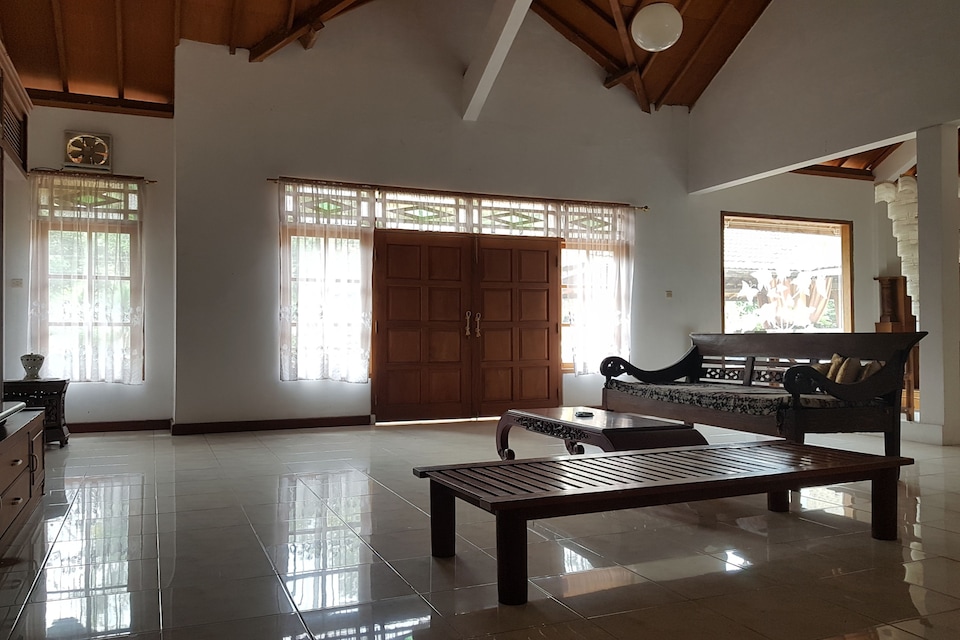 OYO 90017 Villa Mawar Asri Syariah, Gunung Merapi, Yogyakarta