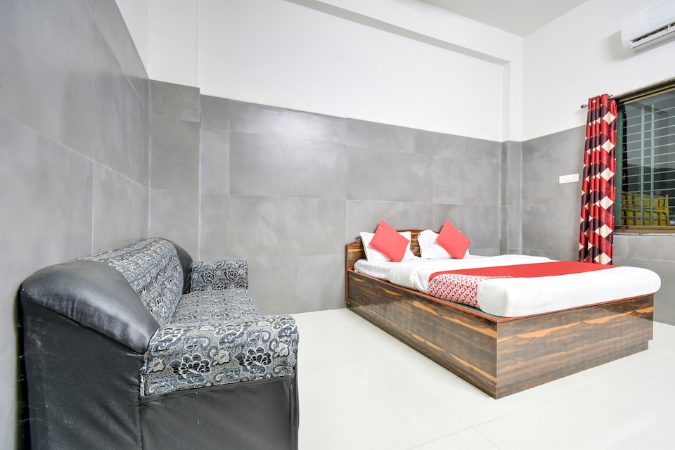 OYO 75890 Prasad Lodge , Amravati, Amravati