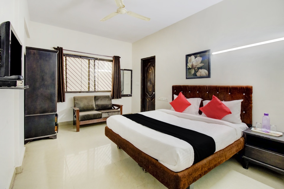 CAPITAL O75894 The Essence Suites , HSR Bommanahalli Bangalore, Bangalore