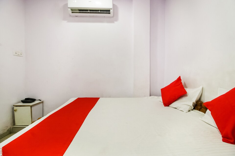 OYO 75921 Hotel Lp, Airport Road - Bhopal, Bhopal