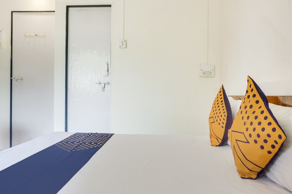 SPOT ON 75926 Laxmi Lodge , Khadakwasla Pune, Pune