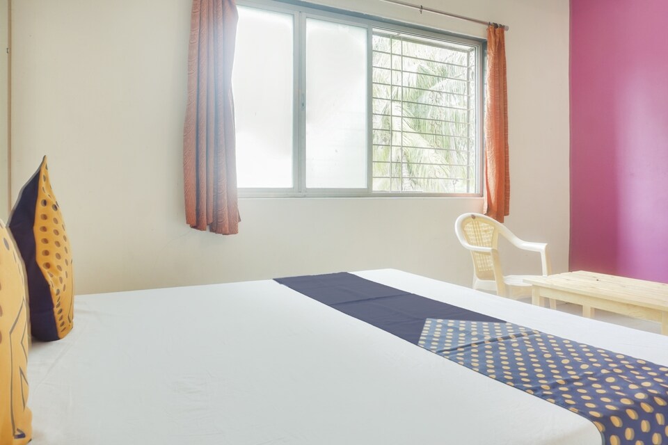 SPOT ON 75926 Laxmi Lodge , Khadakwasla Pune, Pune