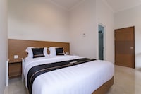 Collection O near Ambarrukmo Plaza Mall formerly Damar Kusumo Guest House
