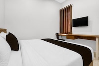 Collection O near Ambarrukmo Plaza Mall formerly Damar Kusumo Guest House