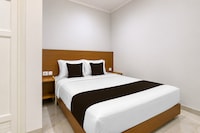 Collection O near Ambarrukmo Plaza Mall formerly Damar Kusumo Guest House