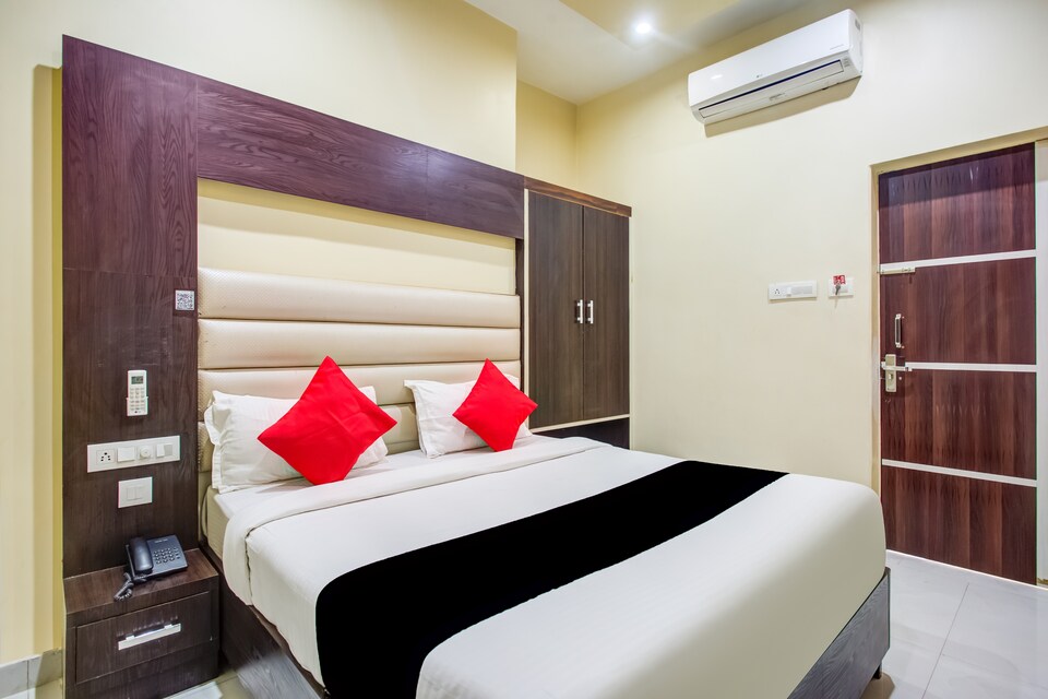 Capital O Hotel Kiaara, Cantonment, Varanasi