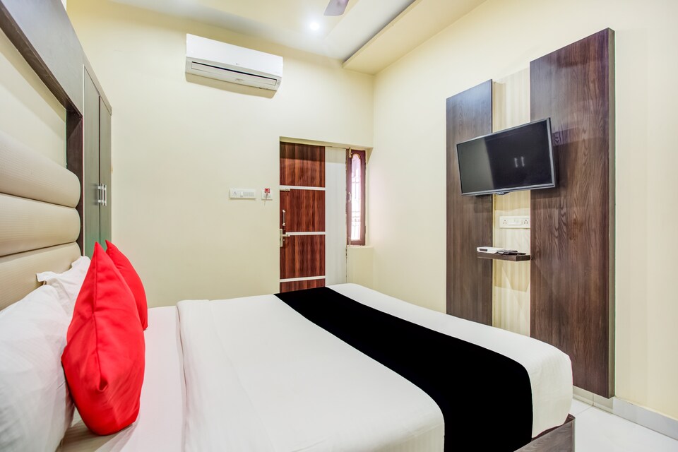 Capital O Hotel Kiaara, Cantonment, Varanasi