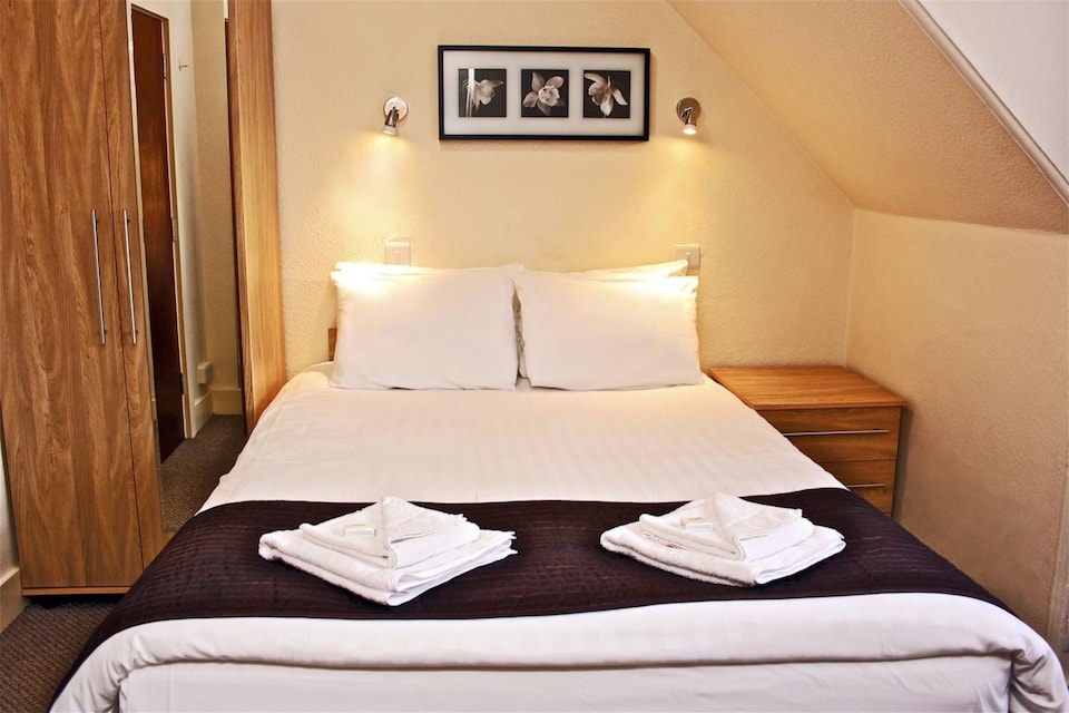 Central Hotel Golders Green, Borough of Barnet, London