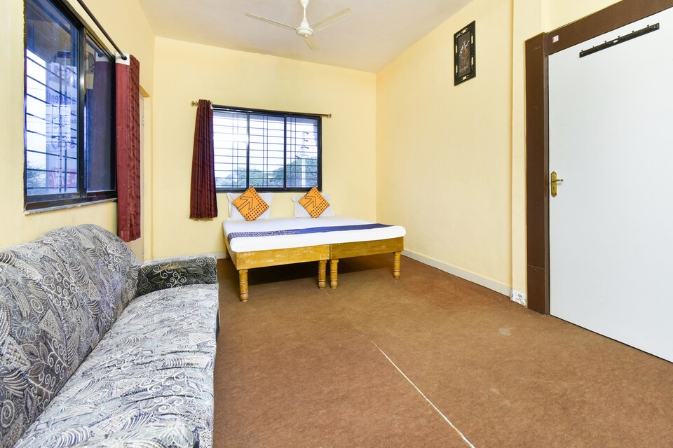 SPOT ON 75961 Hotel Rajwada , Amravati, Amravati