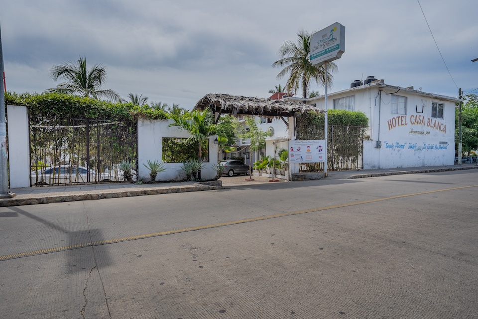 OYO Hotel Paraiso Casa Blanca, Acapulco de Juarez, GRO, Acapulco