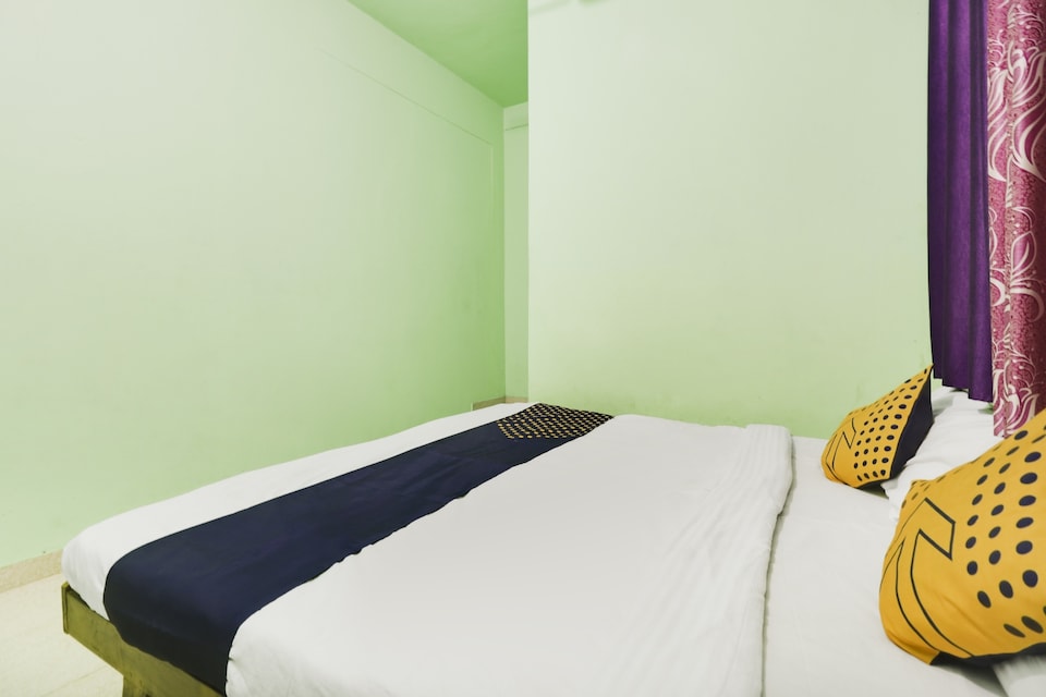 SPOT ON 75982 Sas Tourist Home, Calicut City-II, Calicut