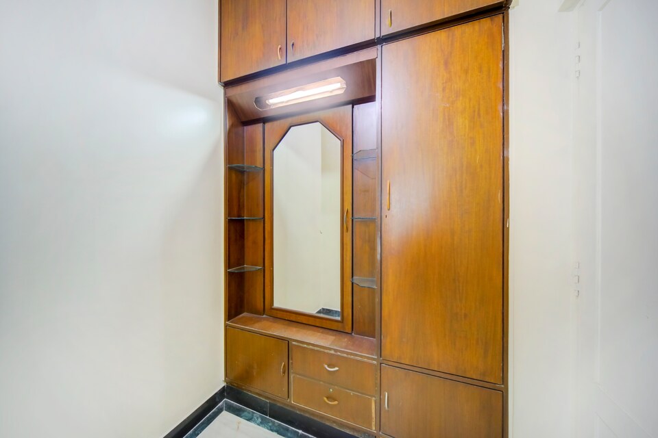 OYO Home 75988 Sweet Memories, Near Chetpet, Egmore Chennai, Chennai