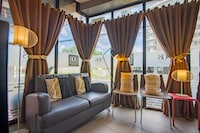 OYO 707 908 Salinas Suites