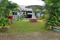 OYO 75352 Hotel Family House And Resort Phetchaburi