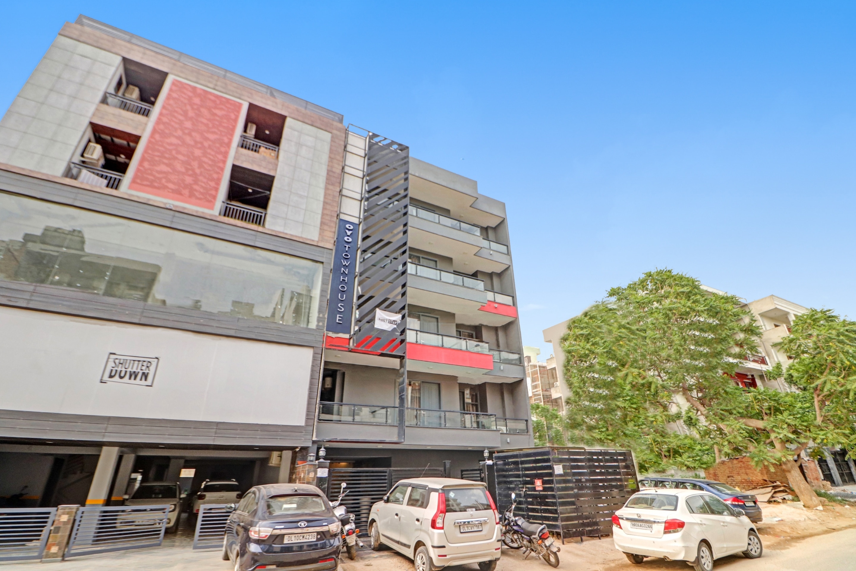 Townhouse Hotels in Nathupur Road, Gurgaon Starting ₹598 Upto 76