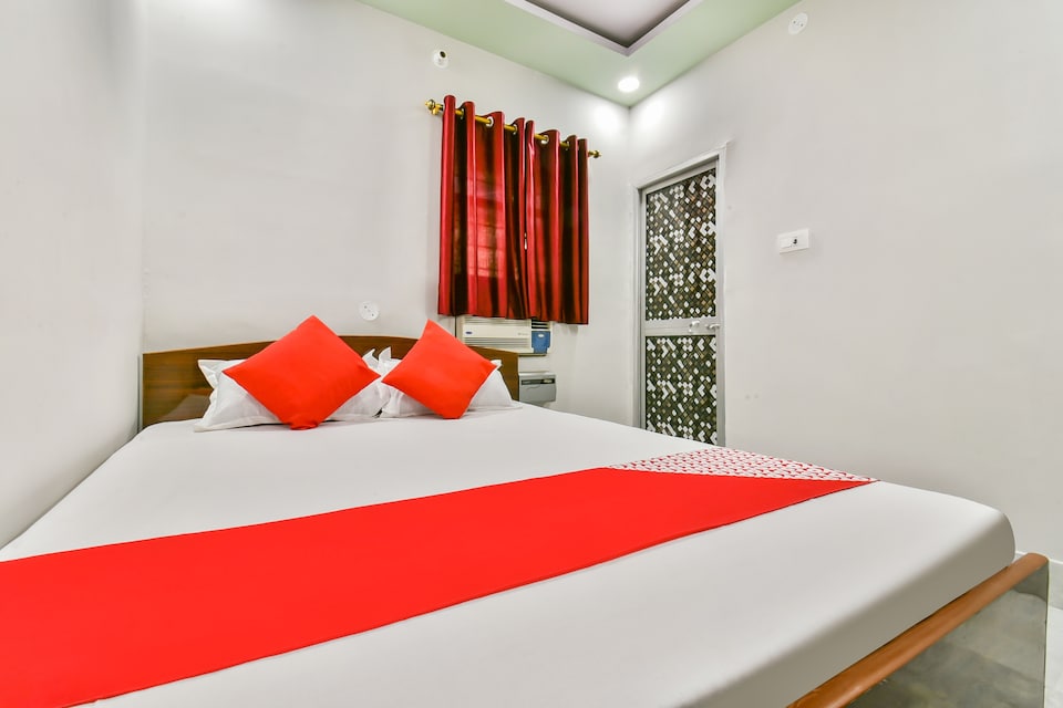 Flagship Narayan Guest House, Bailey Road, Patna