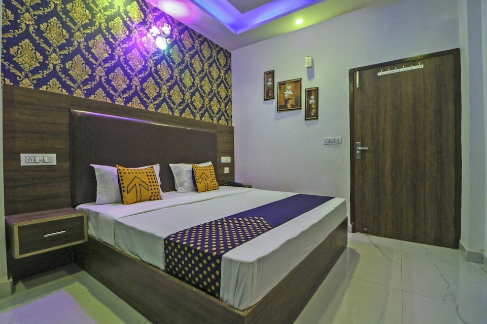 Hotel O White Rose, Zirakpur, Zirakpur