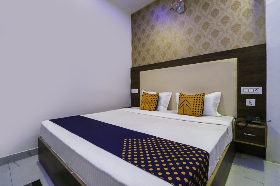 Hotel O White Rose, Zirakpur, Zirakpur