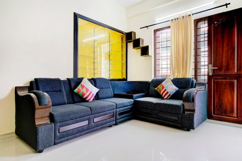 OYO Home 76025 Elegant Green Villa, Edapally Kochi, Kochi