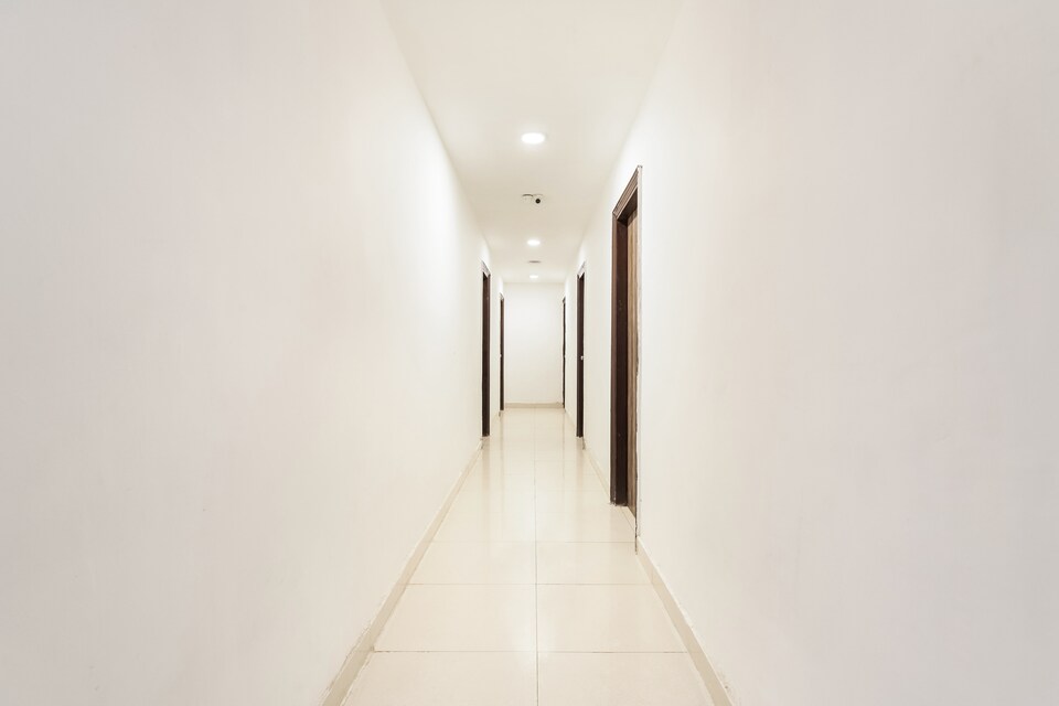 OYO Flagship 76030 Ashok Park Metro Inn, Patel Nagar Delhi, Delhi