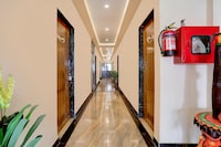 Super Townhouse Hyderabad Gate IIT BHU Formerly RK Heights