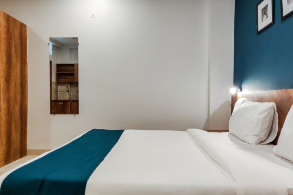 SilverKey Executive Stays 41109 Chikitsak Nagar, Vijay Nagar Indore, Indore