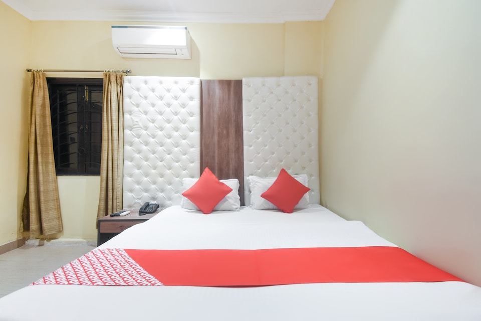 OYO 76071 Hotel Gulshan Inn, Esplanade Kolkata, Kolkata